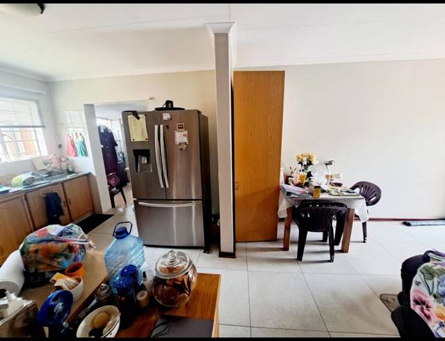 2 BEDROOM PROPERTY TO RENT IN DIE HOEWES